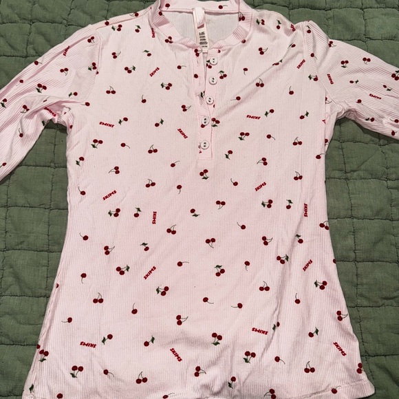 Skims Soft Lounge Cherry Blossom Shirt - Picture 2 of 3